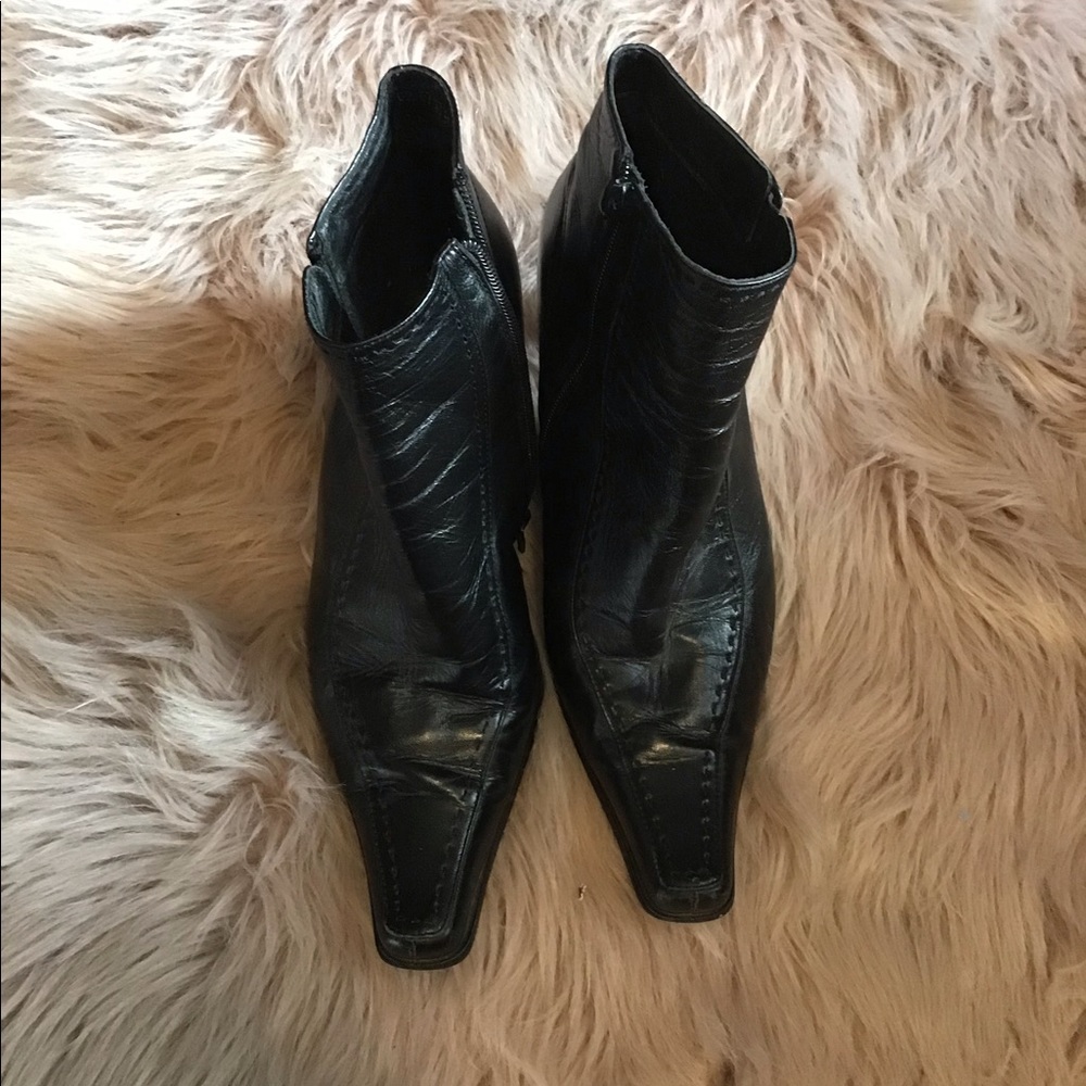Black Italian Leather Heeled Bootie